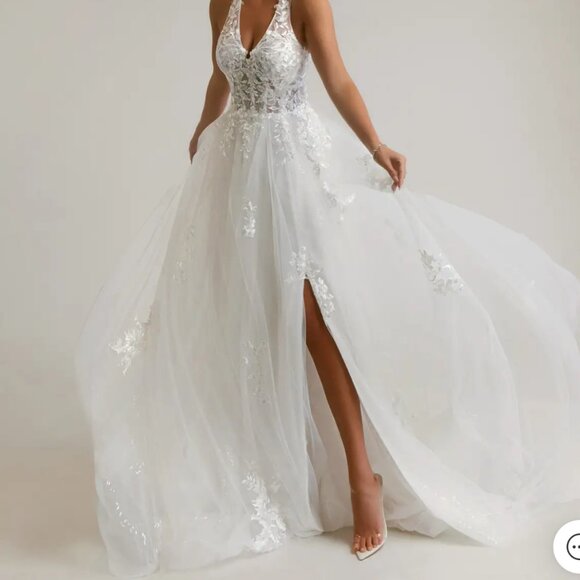 Azazie Dysis Diamond White A-Line Halter Sequins Tulle Wedding Dress - Picture 2 of 15